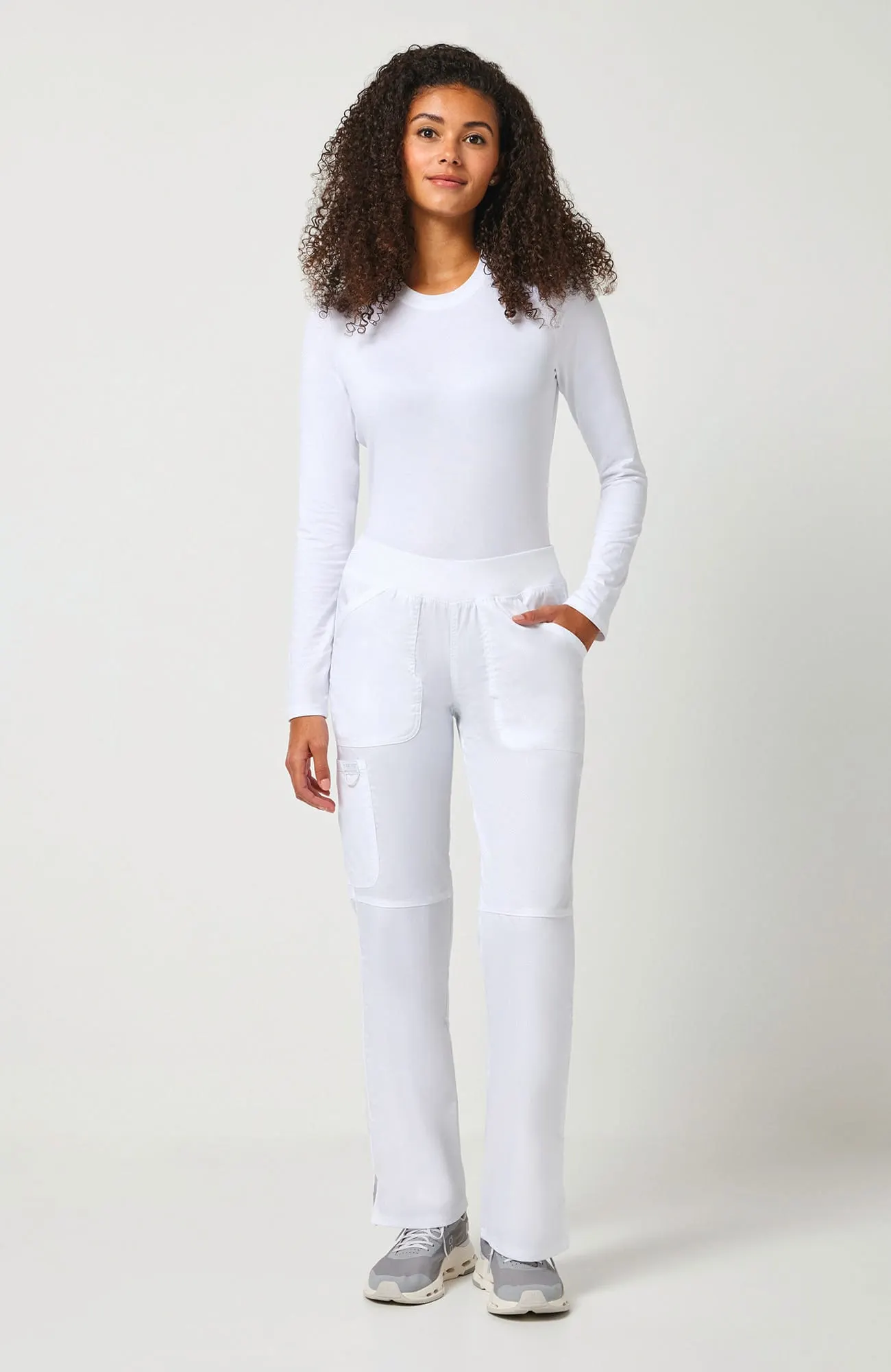 Pantalones tipo cargo de tiro medio mujer