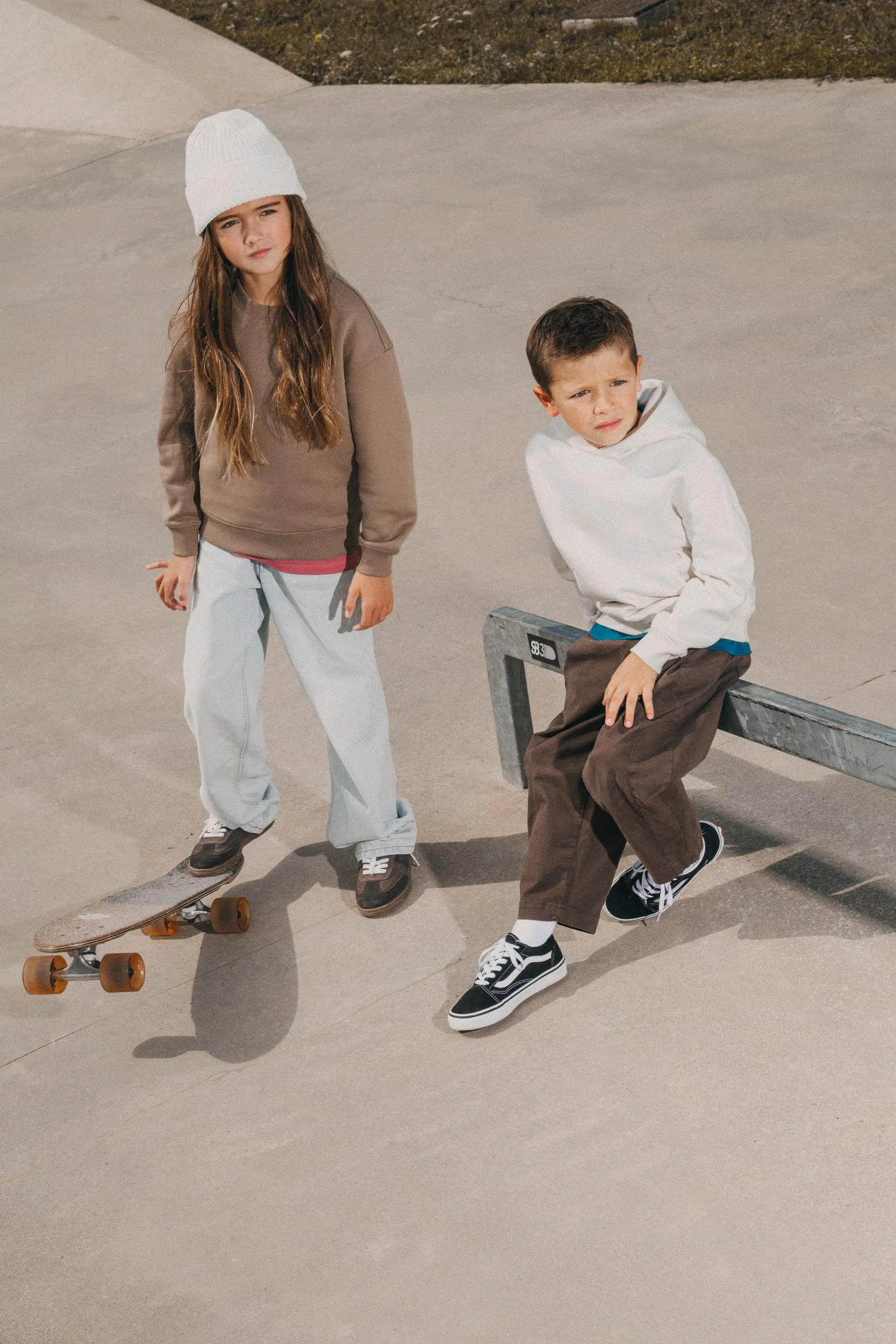 Sudadera ecorresponsable con capucha oversize infantil