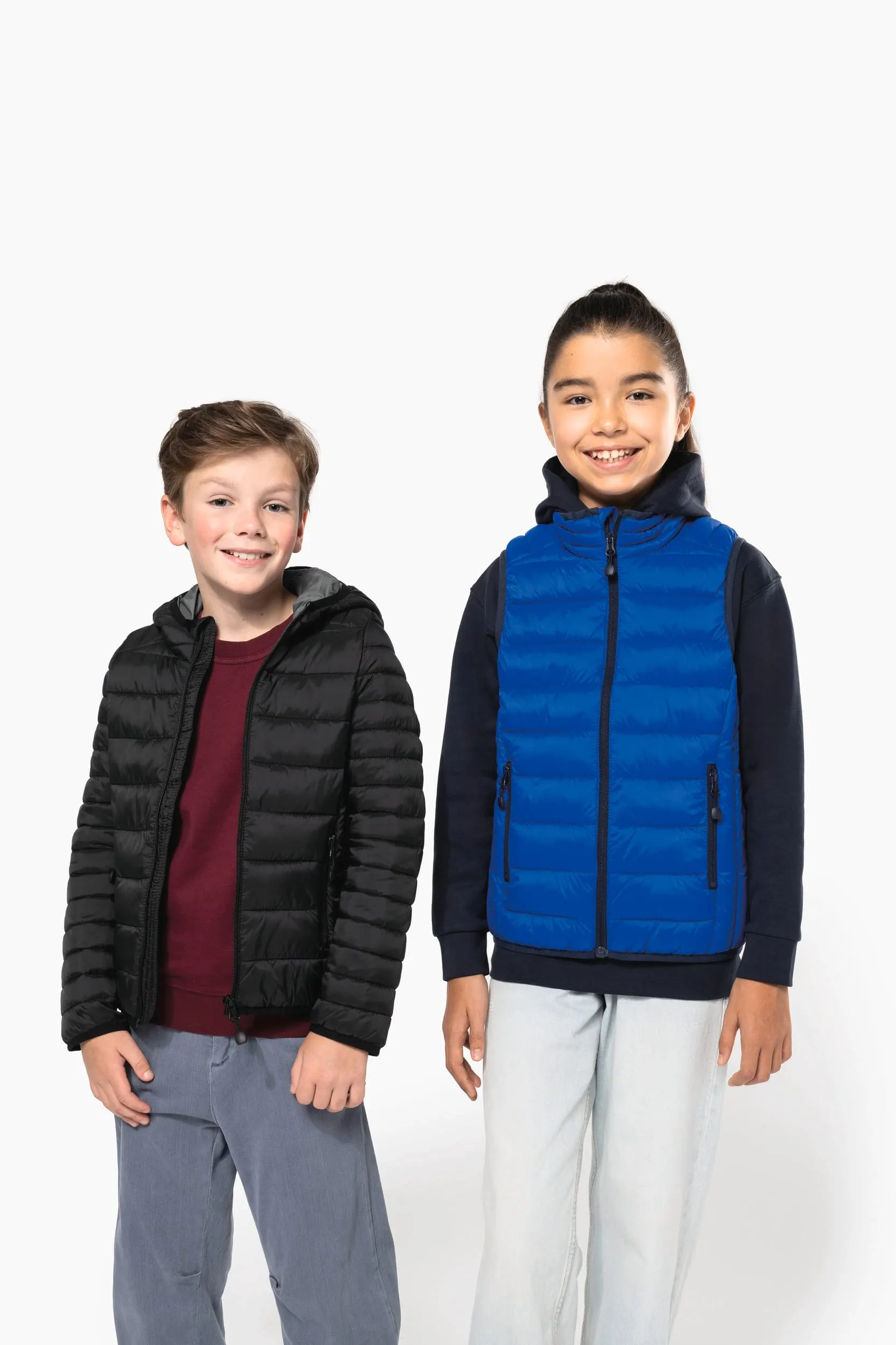 Chaqueta acolchada y ligera con capucha niños